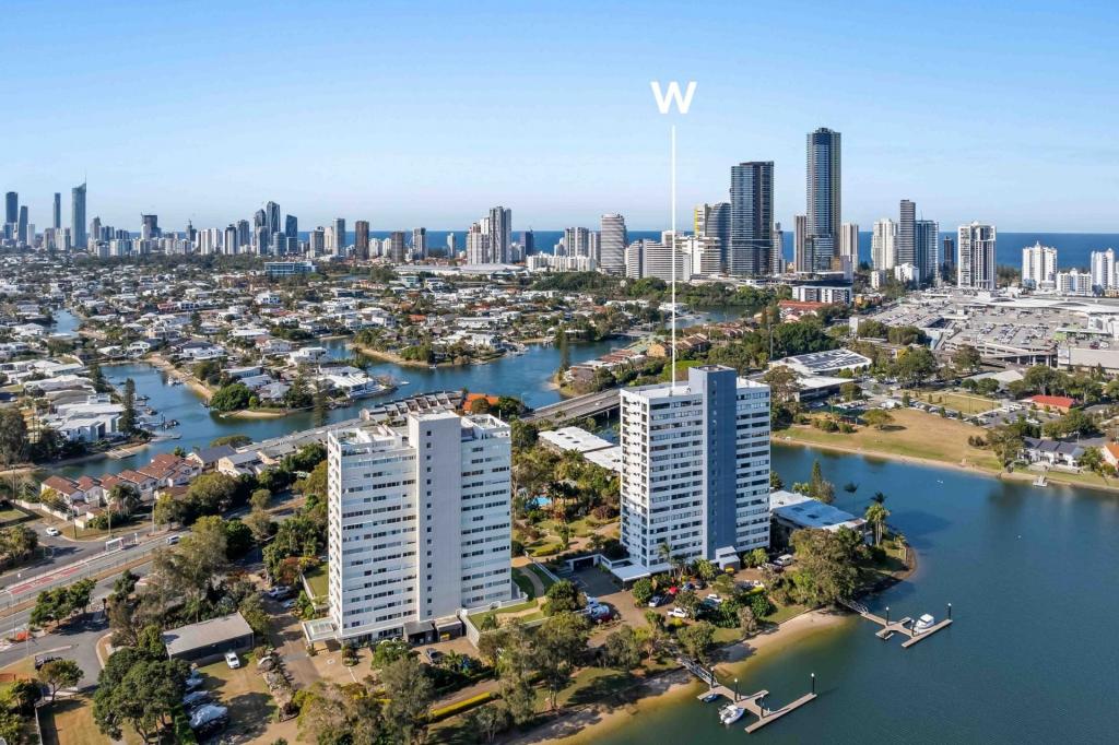 27/54 HOOKER BVD, MERMAID WATERS, QLD 4218