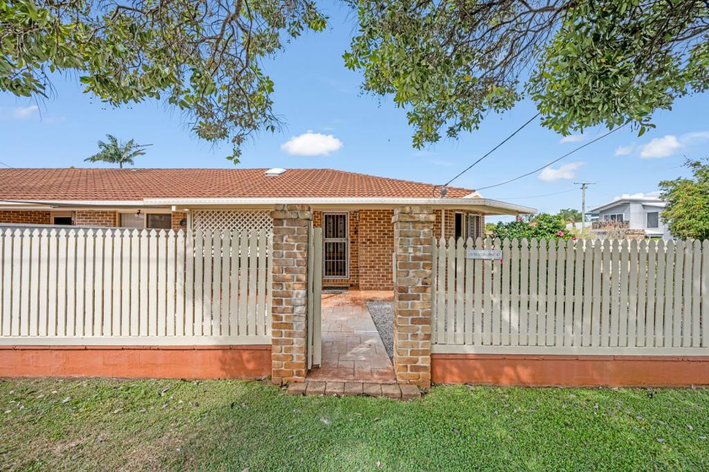 1/10 Osbourne St, Scarborough, QLD 4020