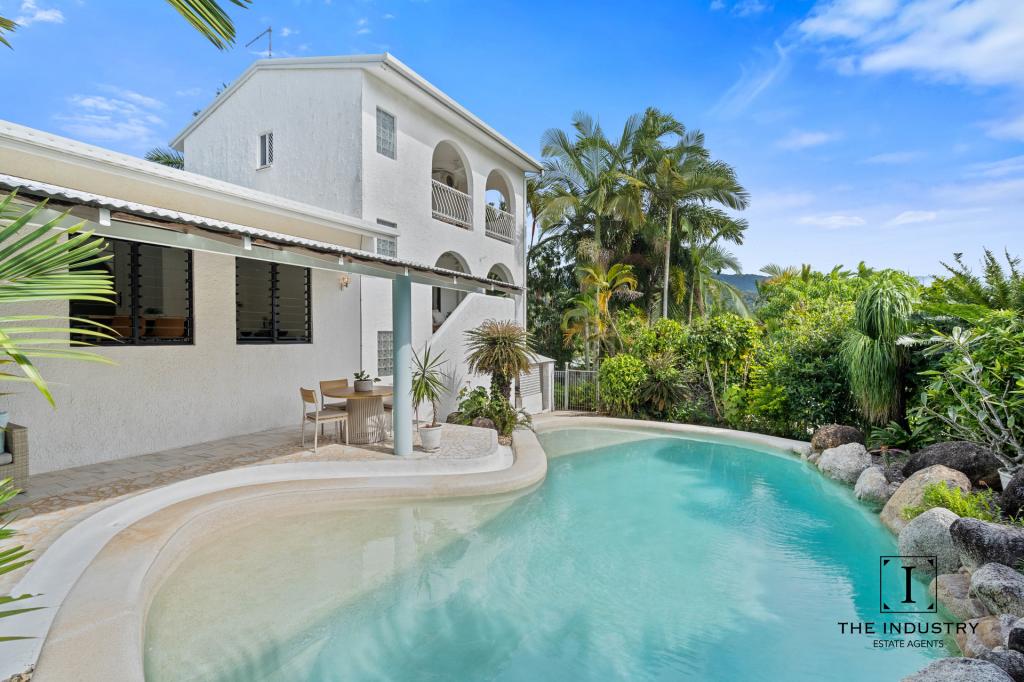 9-11 Wakunai Cl, Trinity Beach, QLD 4879