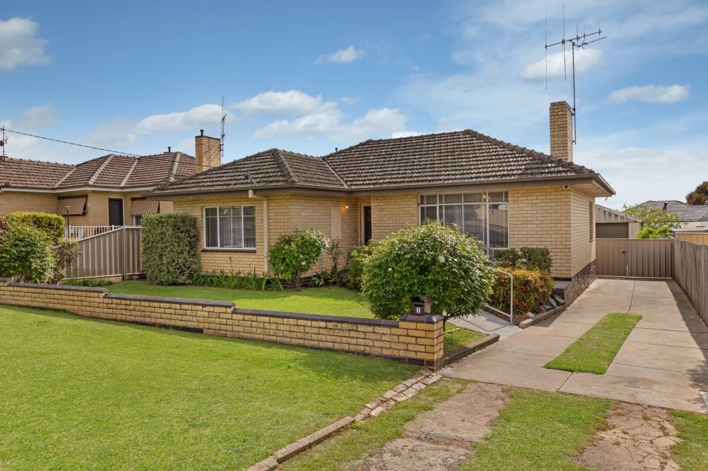 2 Britain St, Long Gully, VIC 3550