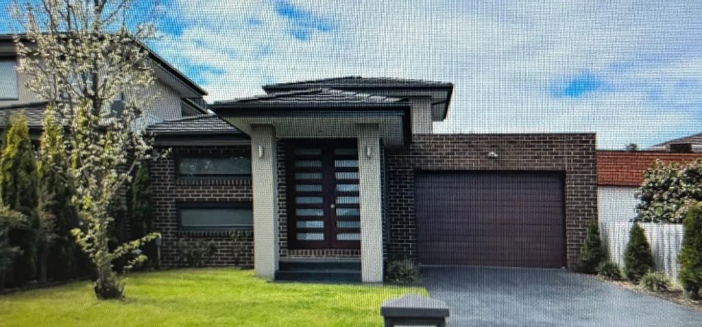 22b Viewpoint Ave, Glen Waverley, VIC 3150