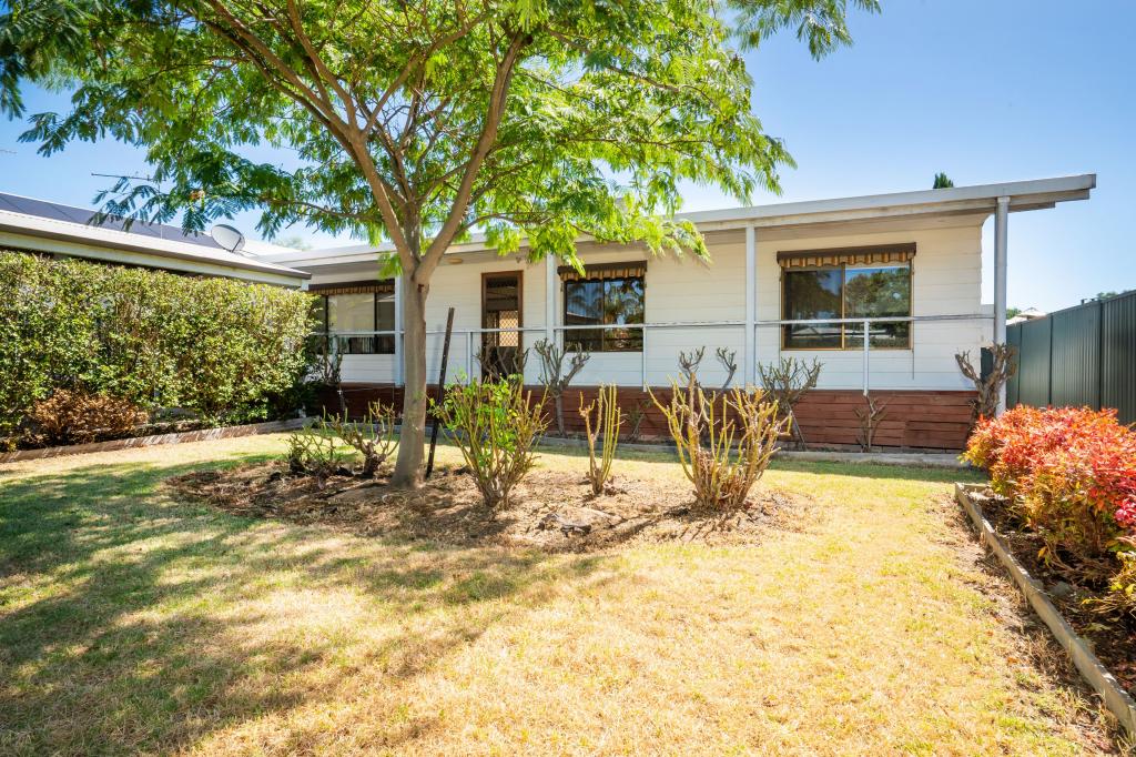 43 Larmer St, Howlong, NSW 2643