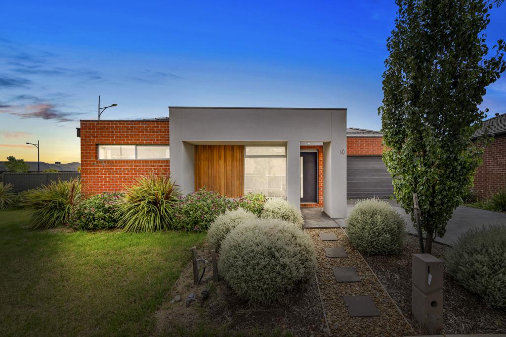 60 Runcorn Cres, Strathtulloh, VIC 3338