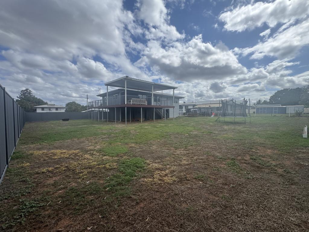 2 Oxley Dr, Moranbah, QLD 4744