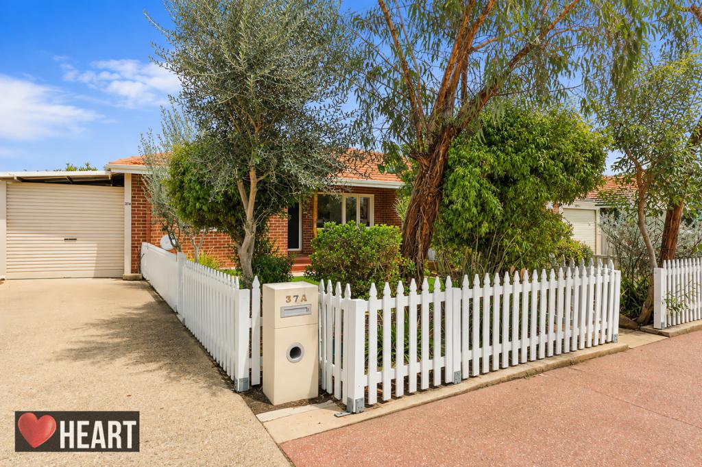 37a Romeo Rd, Coolbellup, WA 6163