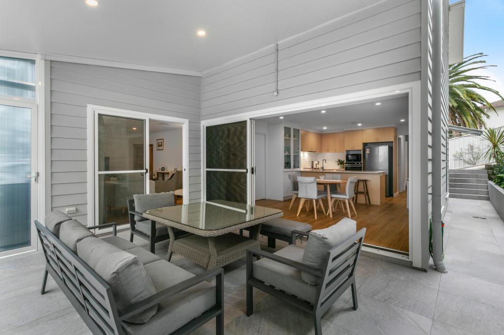 2/34 Robertson St, Coniston, NSW 2500