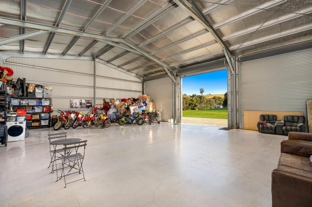 1265 REMEMBRANCE DRWY, RAZORBACK, NSW 2571