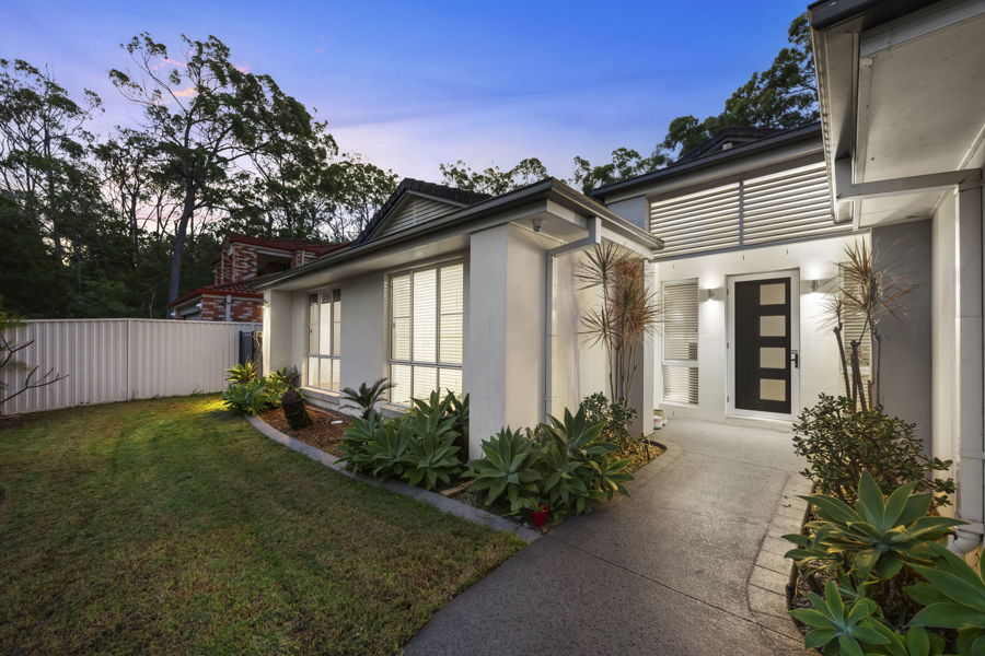 21 Banbrook Ct, Molendinar, QLD 4214
