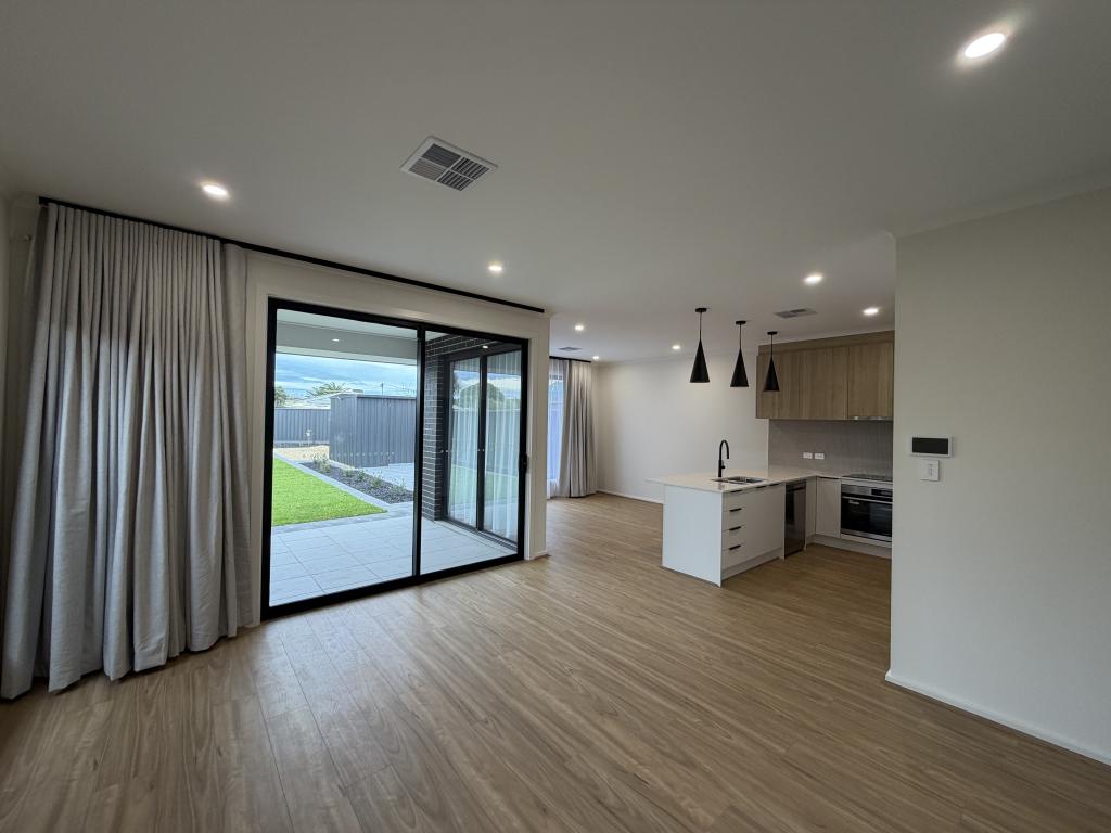 24a Atkinson Cres, Aldinga Beach, SA 5173