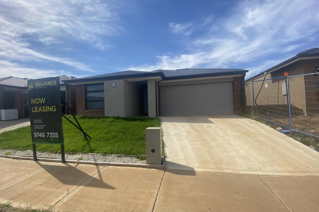 25 Dickens St, Strathtulloh, VIC 3338