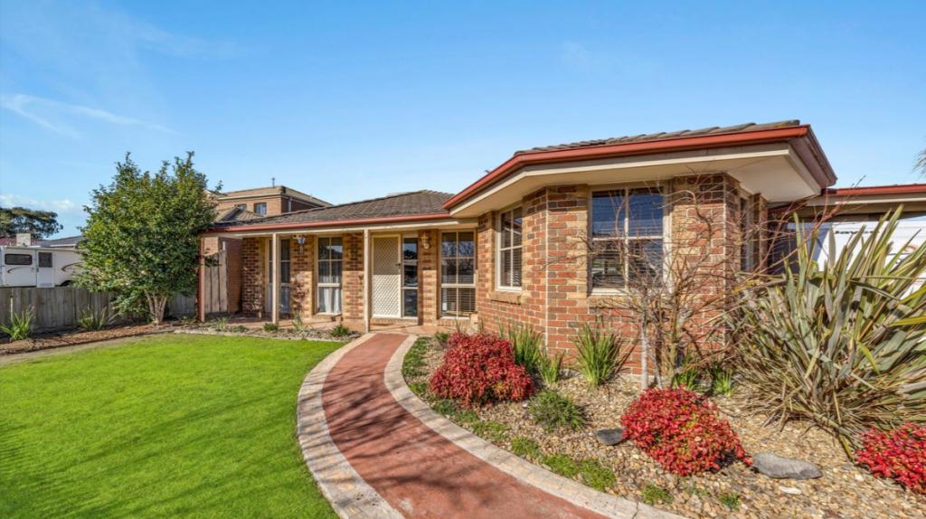 16 Meredith Cl, Narre Warren South, VIC 3805