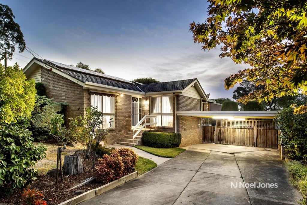 24 ASHBURTON DR, MITCHAM, VIC 3132