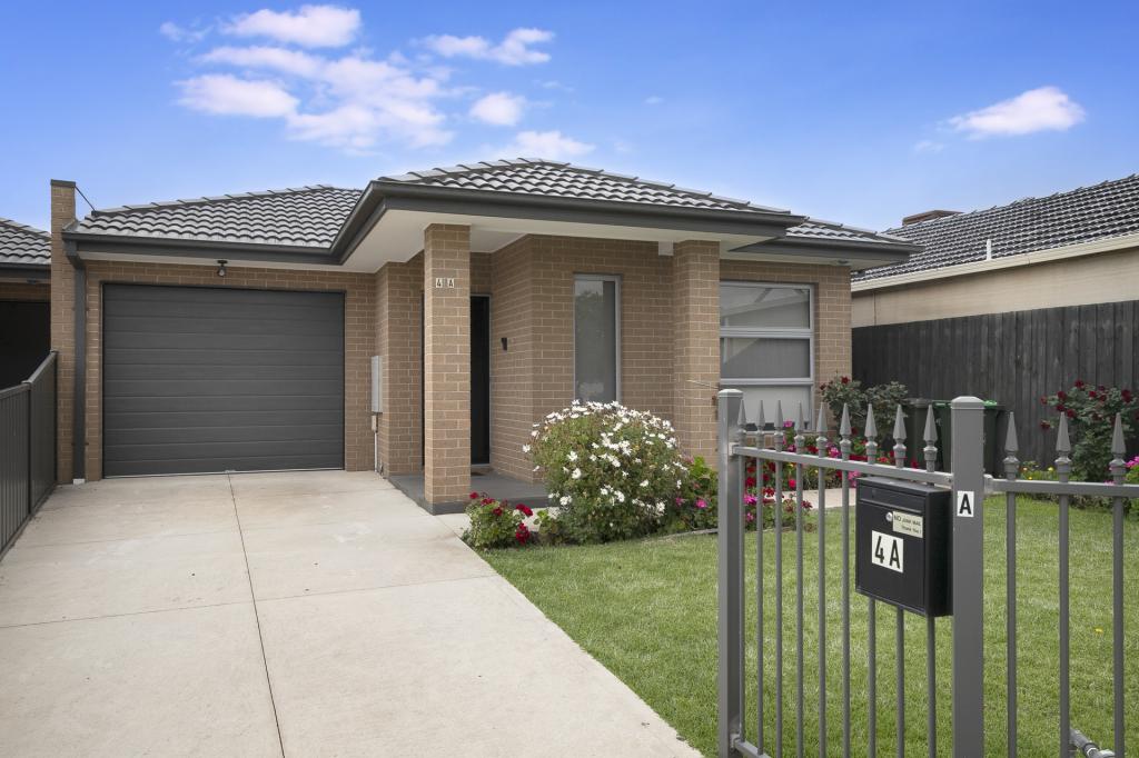 4a Wilmot Dr, Delahey, VIC 3037