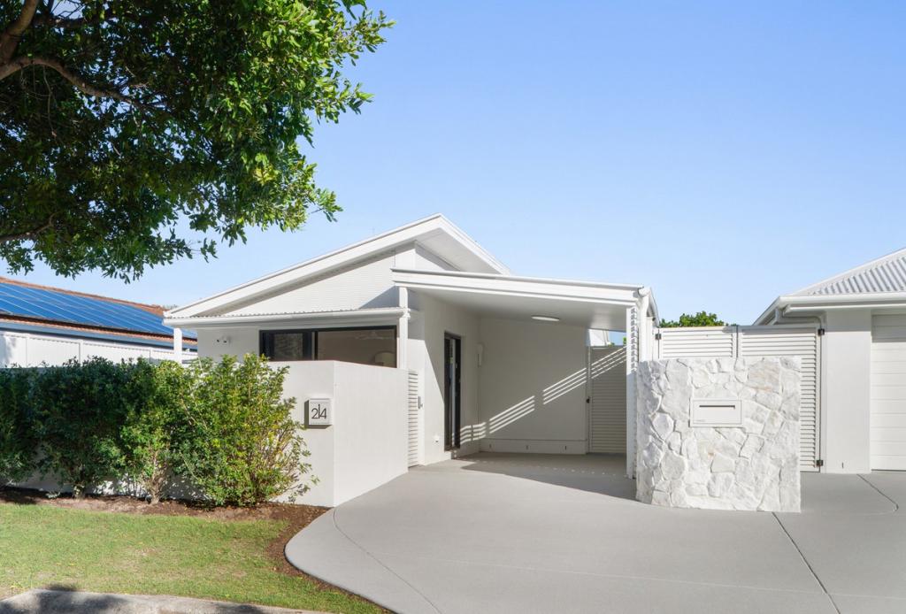 2/4 RINCA PL, PARREARRA, QLD 4575