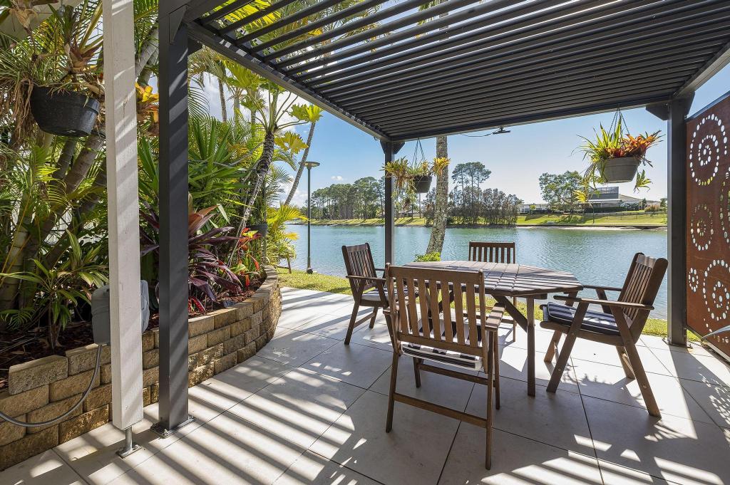 11/2-10 Coolgardie St, Elanora, QLD 4221