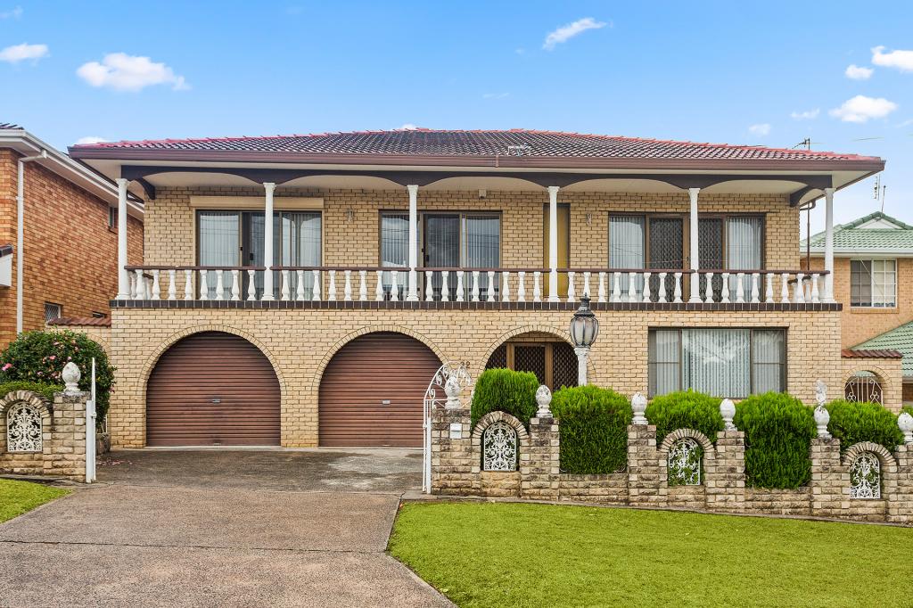 92 Captain Cook Dr, Barrack Heights, NSW 2528