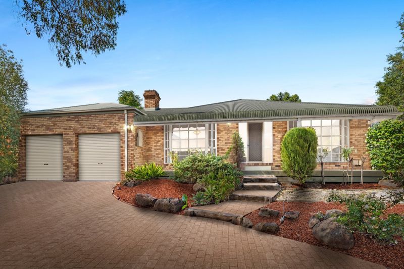 10 Knee Lane, Croydon North, VIC 3136