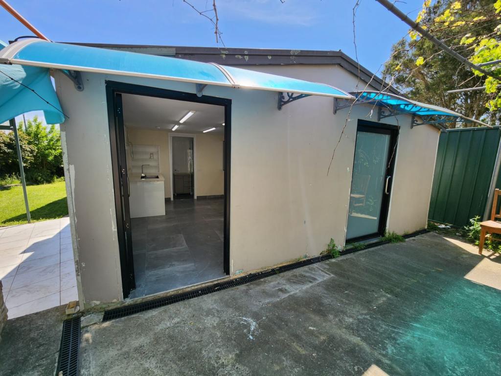 35b Morison Dr, Lurnea, NSW 2170