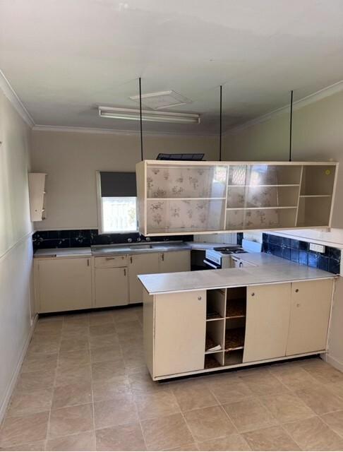 Contact agent for address, MERREDIN, WA 6415