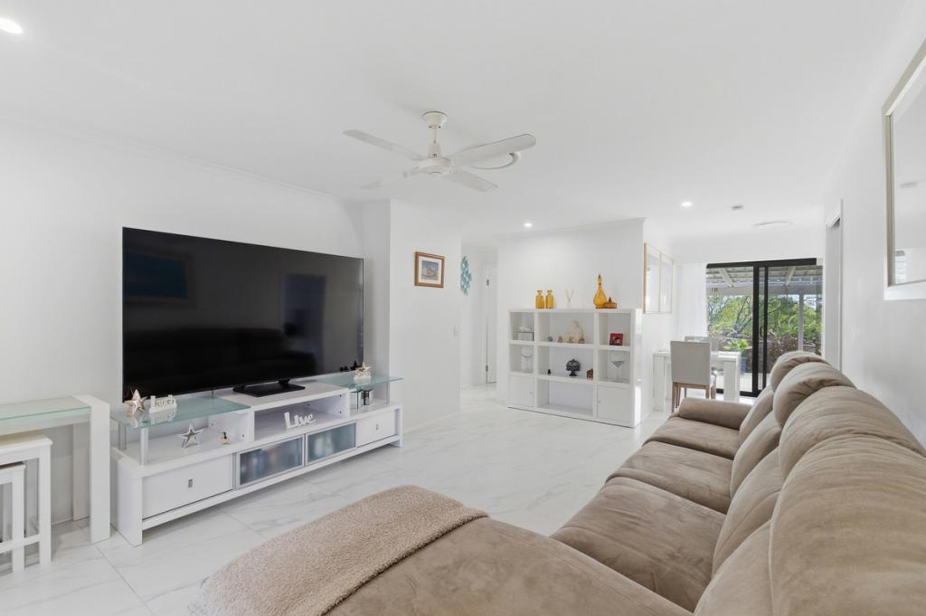 4/1-5 Universal St, Oxenford, QLD 4210