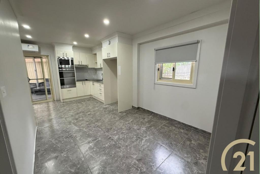 3a Snapper Cl, Green Valley, NSW 2168