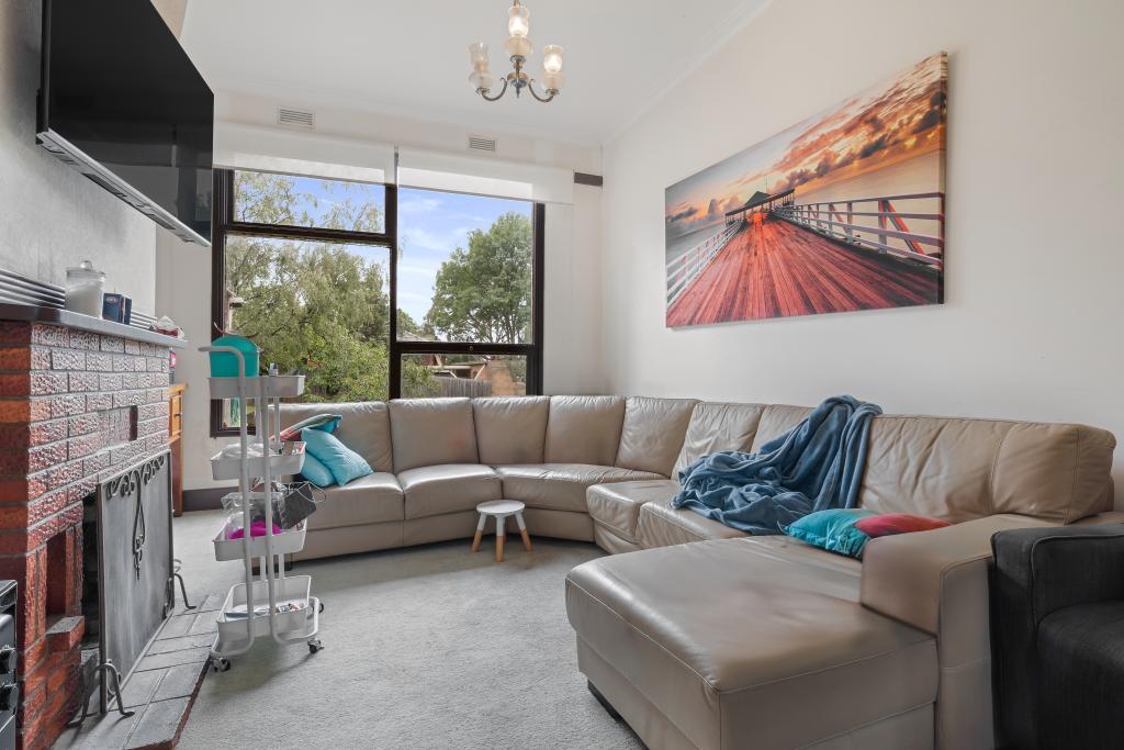 4 Landscape Dr, Boronia, VIC 3155