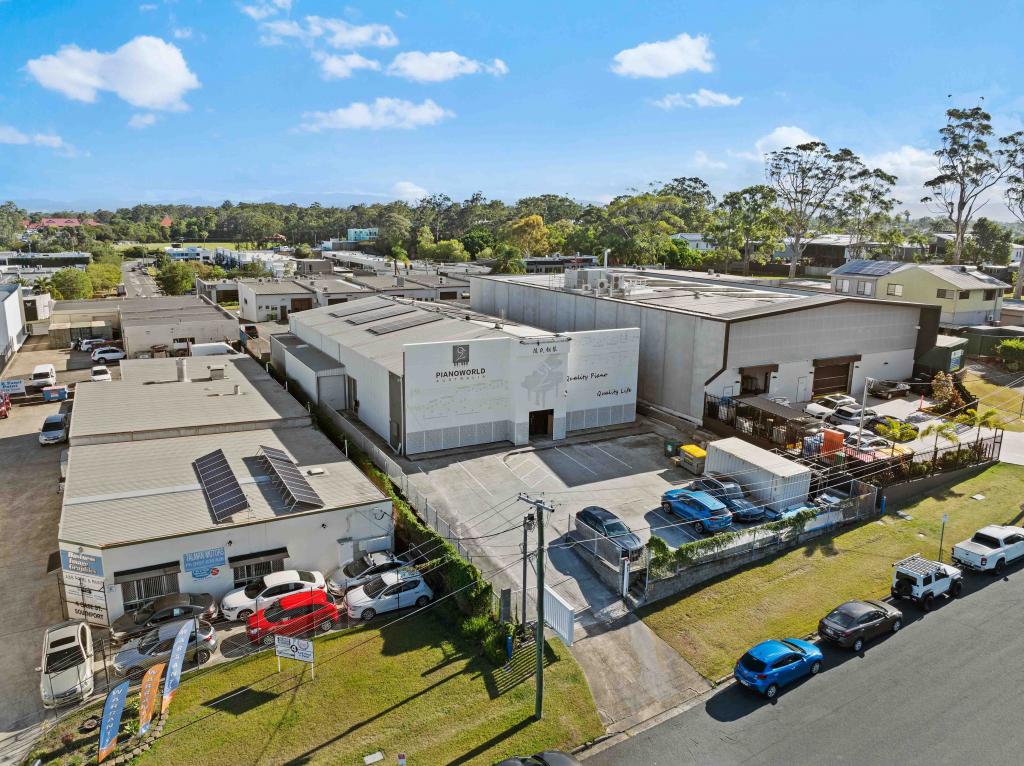 8 Case St, Southport, QLD 4215