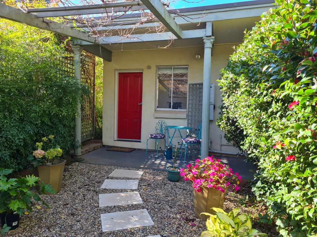 COTTAGE/134B MERRIGANG ST, BOWRAL, NSW 2576