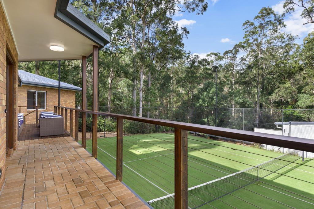 24 Ringway Pl, Chapel Hill, QLD 4069