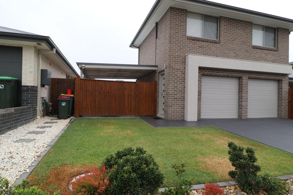 220A SOUTH CCT, ORAN PARK, NSW 2570