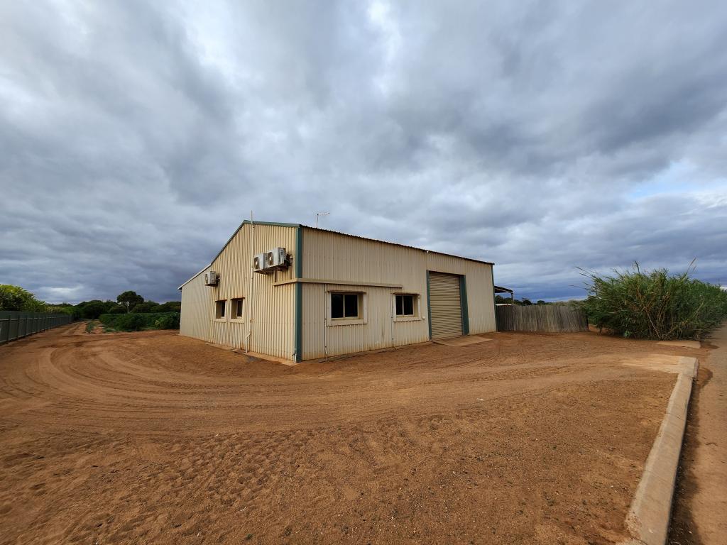 239 William St, East Carnarvon, WA 6701