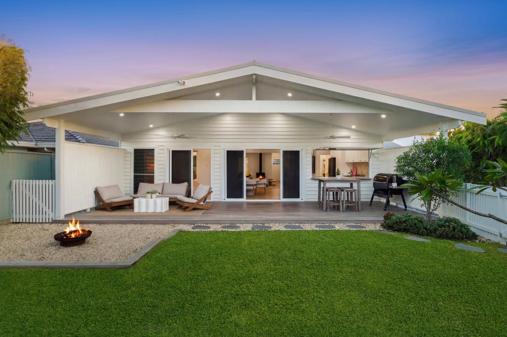 98 Oaks Ave, Shelly Beach, NSW 2261