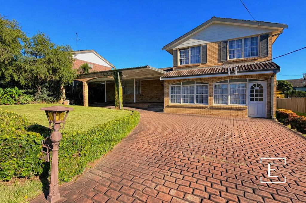 175 Caroline Chisholm Dr, Winston Hills, NSW 2153