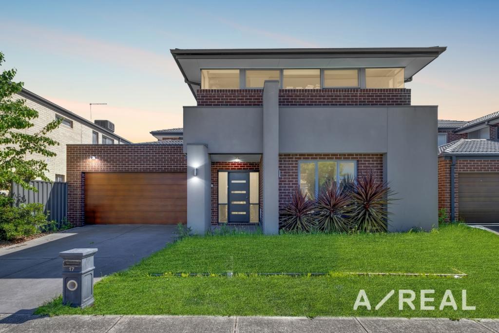 17 BRILLIANT ST, ROXBURGH PARK, VIC 3064