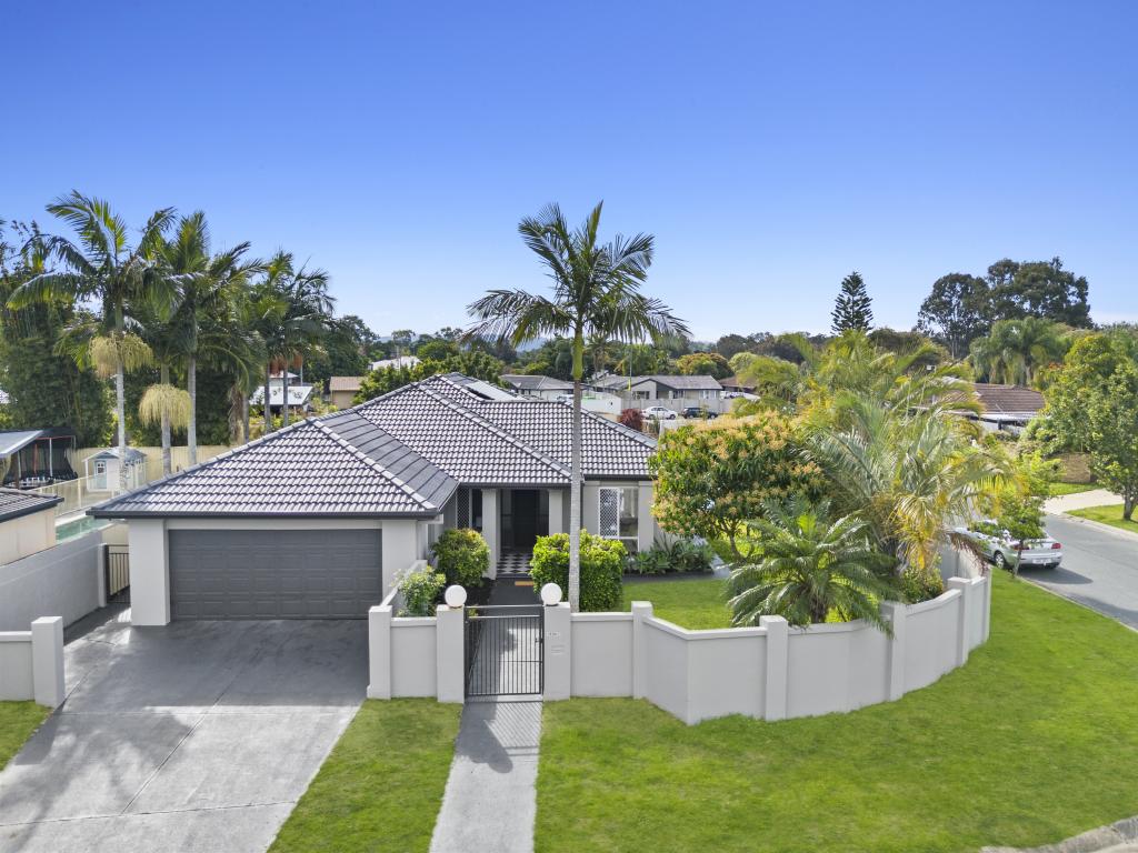 1 Kenley Ct, Carrara, QLD 4211