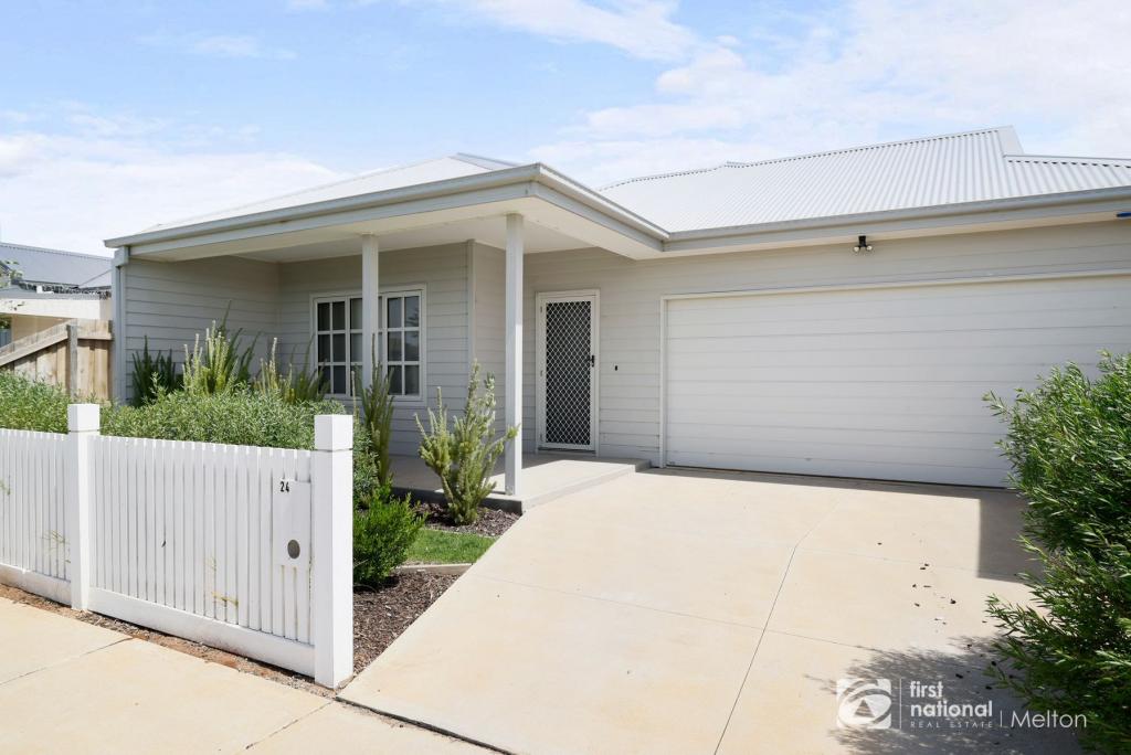 24 Crowlands Cct, Eynesbury, VIC 3338