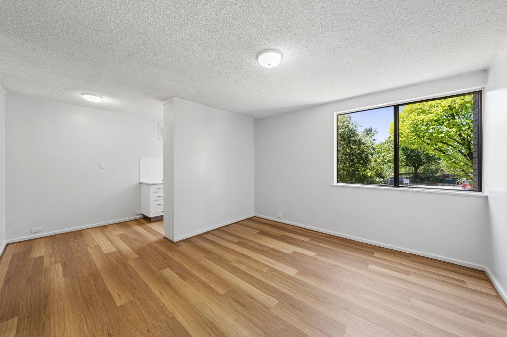2/12 Walsh Pl, Curtin, ACT 2605
