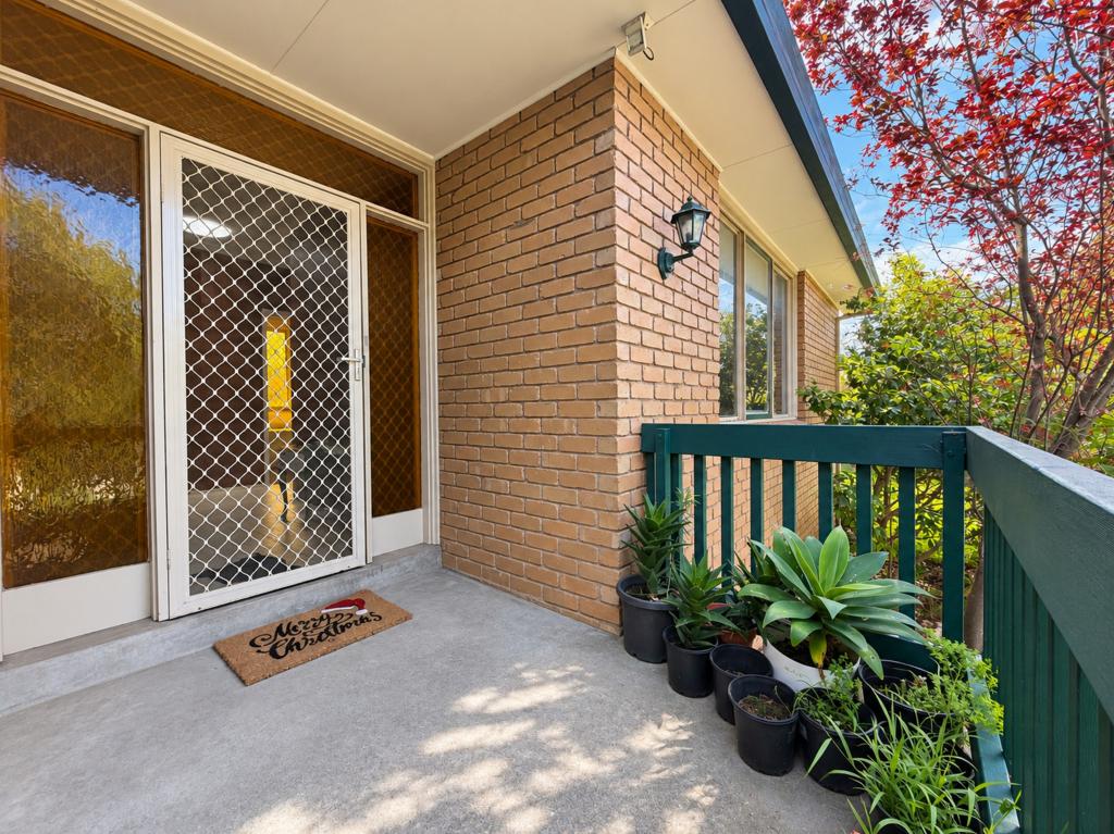 31 Winston Rd, Viewbank, VIC 3084