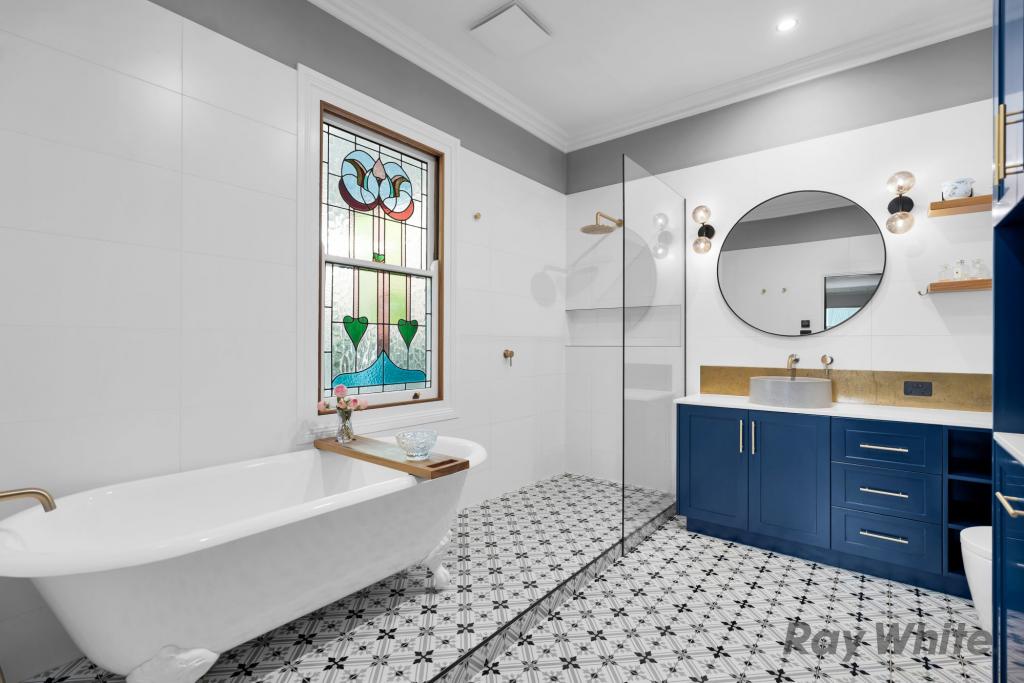 222 Menangle St, Picton, NSW 2571