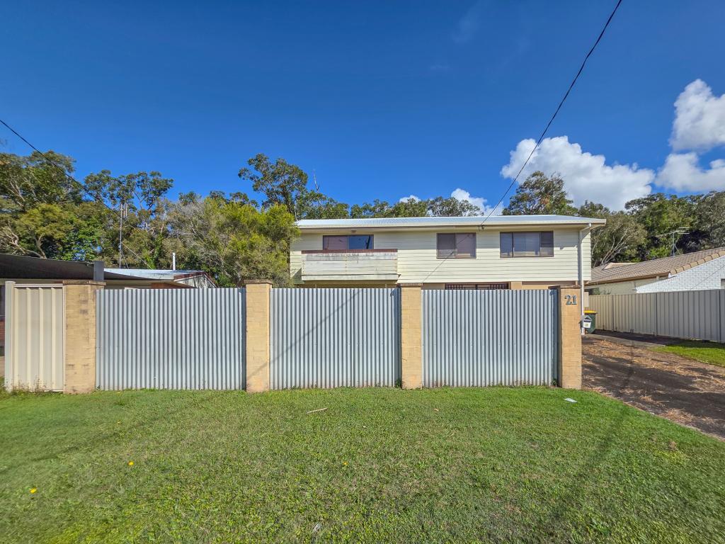 21 Amarina Ave, Mooloolaba, QLD 4557