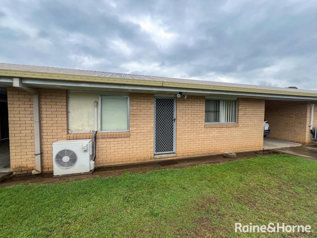 2/220 Pratten St, Warwick, QLD 4370