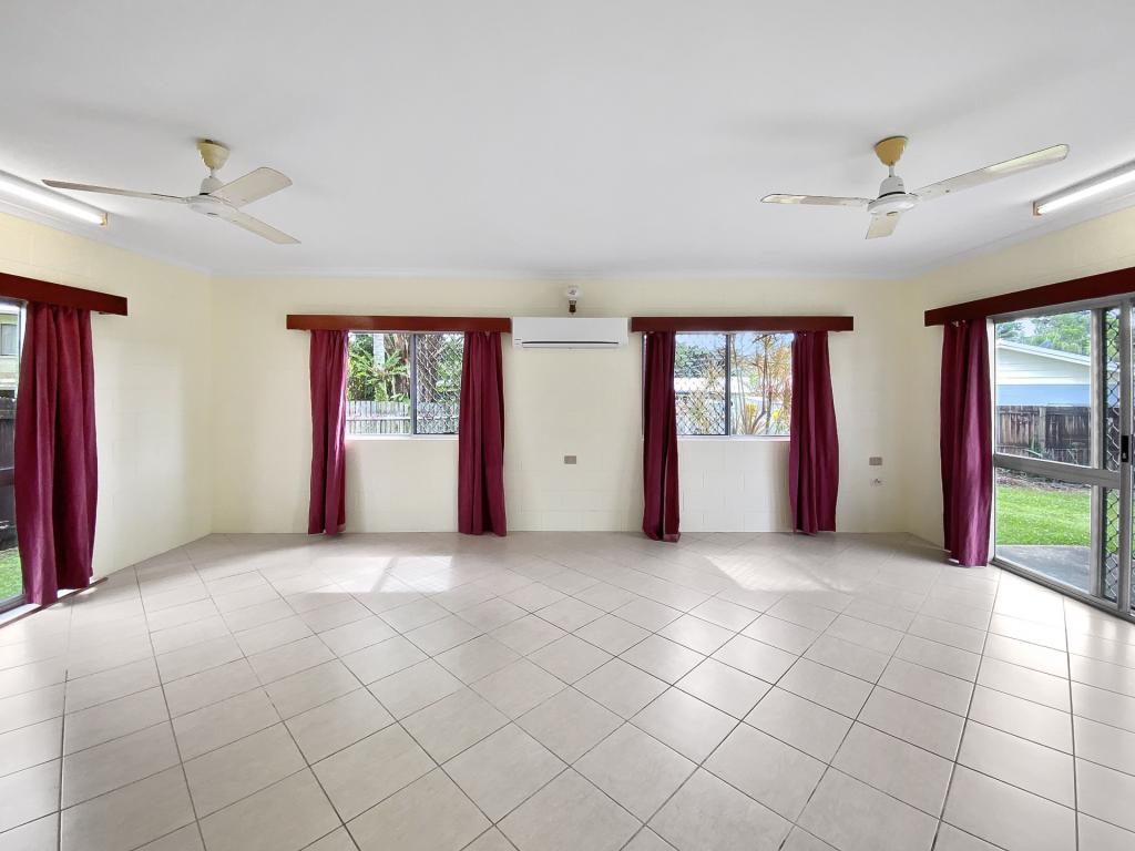 2/6 Deshon St, Whitfield, QLD 4870