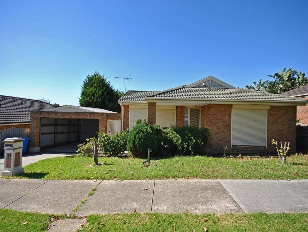 23 INNES CT, BERWICK, VIC 3806