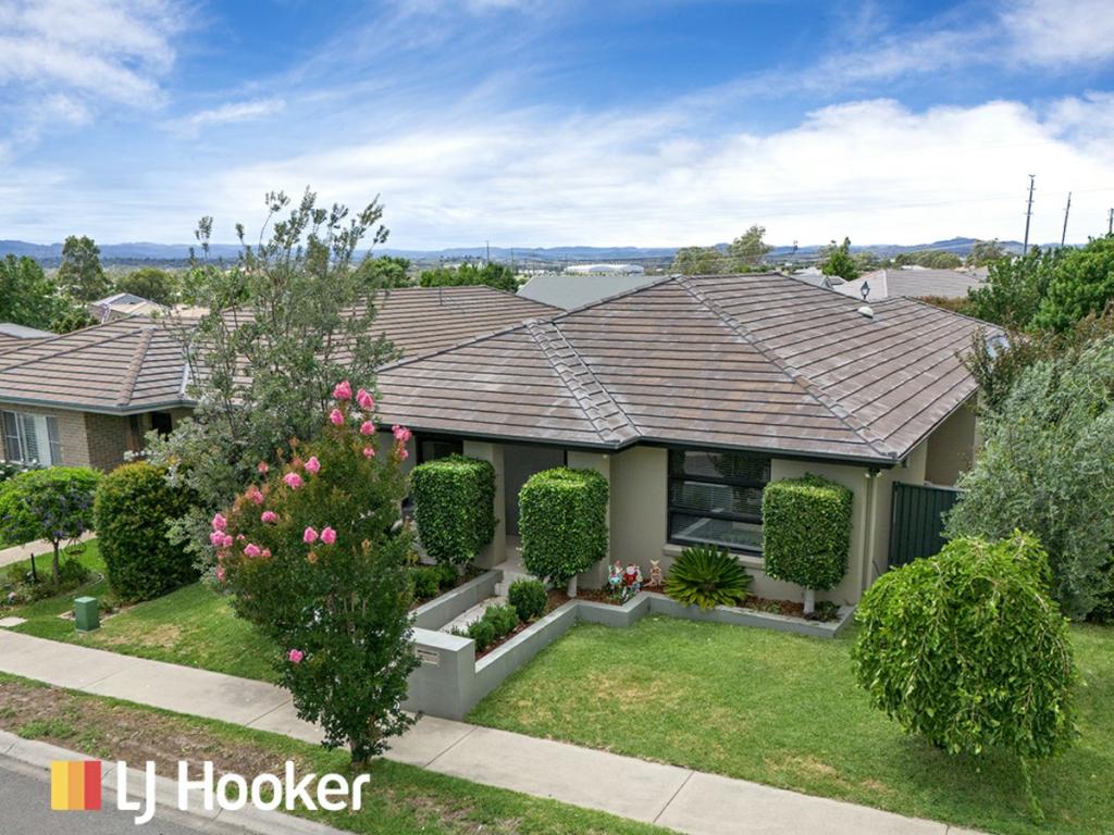 25 Boulevard Pl, Hillvue, NSW 2340