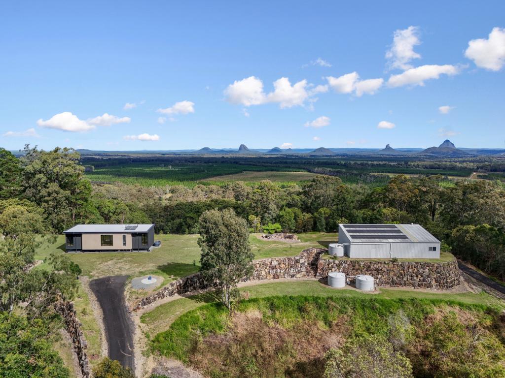 302 Hapgood Rd, Landsborough, QLD 4550