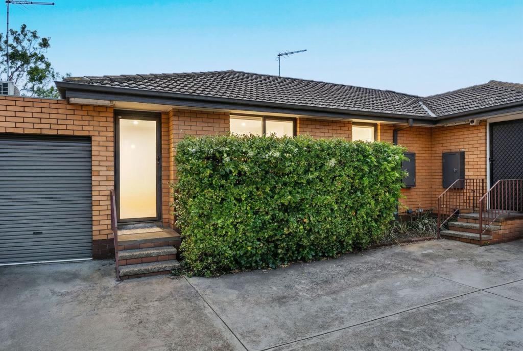 5/2 Corrigan Ave, Brooklyn, VIC 3012