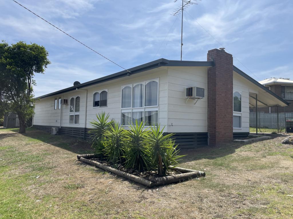 6 STEEL RD, HAMILTON, VIC 3300