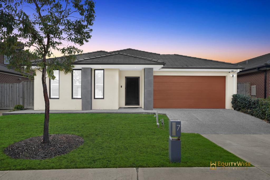 7 HONEYCOMB AVE, MANOR LAKES, VIC 3024