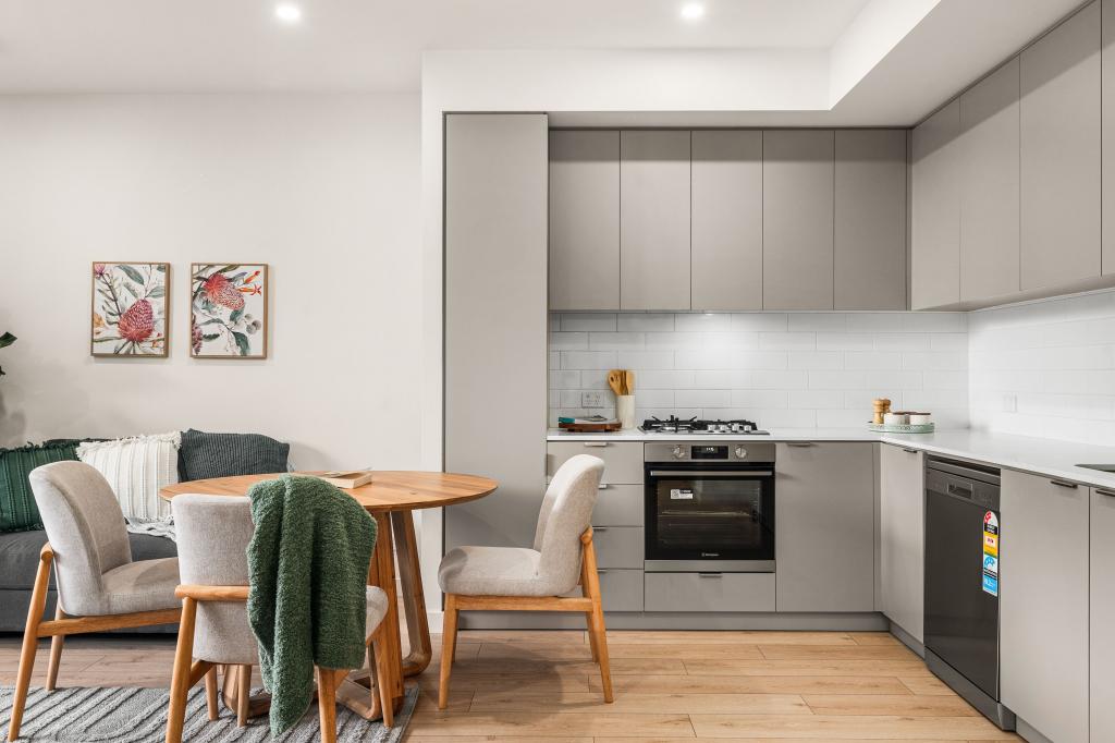 G2/2 TROUBRIDGE DR, WEST LAKES, SA 5021