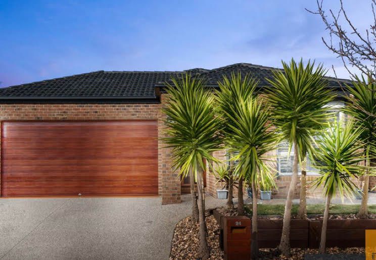 24 Ormonde Esp, Melton West, VIC 3337